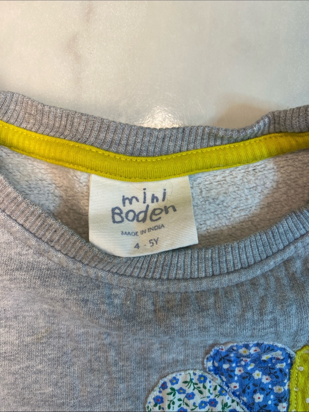 Mini Boden Gray Sweatshirt with Multicolor Flower Appliqué - Picture 3 of 5
